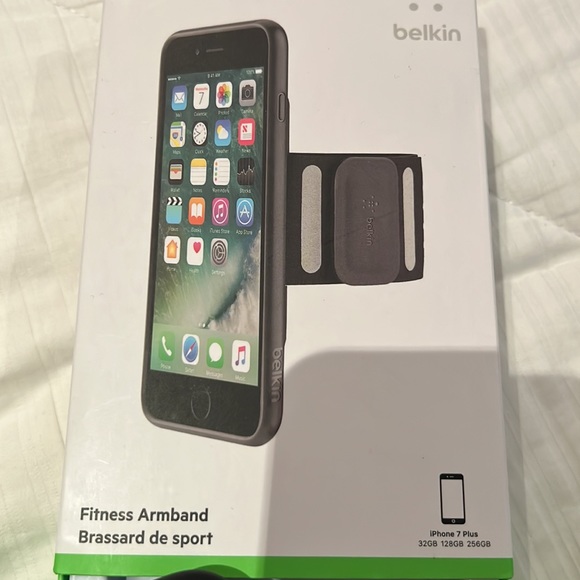 Belkin fitness armband gentle used a few times. - Picture 2 of 8